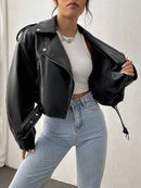 Jaqueta Feminina em Couro Cropped com  - Essenza