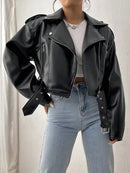 Jaqueta Feminina em Couro Cropped com  - Essenza