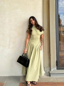 Vestido Longo Elegante com Cintura Plissada - Essenza