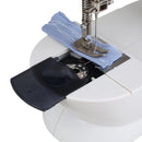 Mini Máquina Portátil Elétrica c/ Costura Reta Bivolt 110v/220v + MINI MESA EXTENSORA GRÁTIS