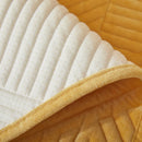 Capa para Sofá em Veludo Cristal Antiderrapante Amarelo Offertaza