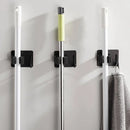 Suporte de Vassoura Adesivo de Parede em Aço Inox com Gancho Offertaza