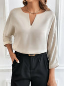 Blusa Minimalista Manga 3/4 com Decote em V -  Essenza