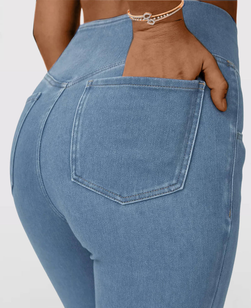 Leve mais uma Calça Jeans de Cintura Alta Cruzada - Por apenas