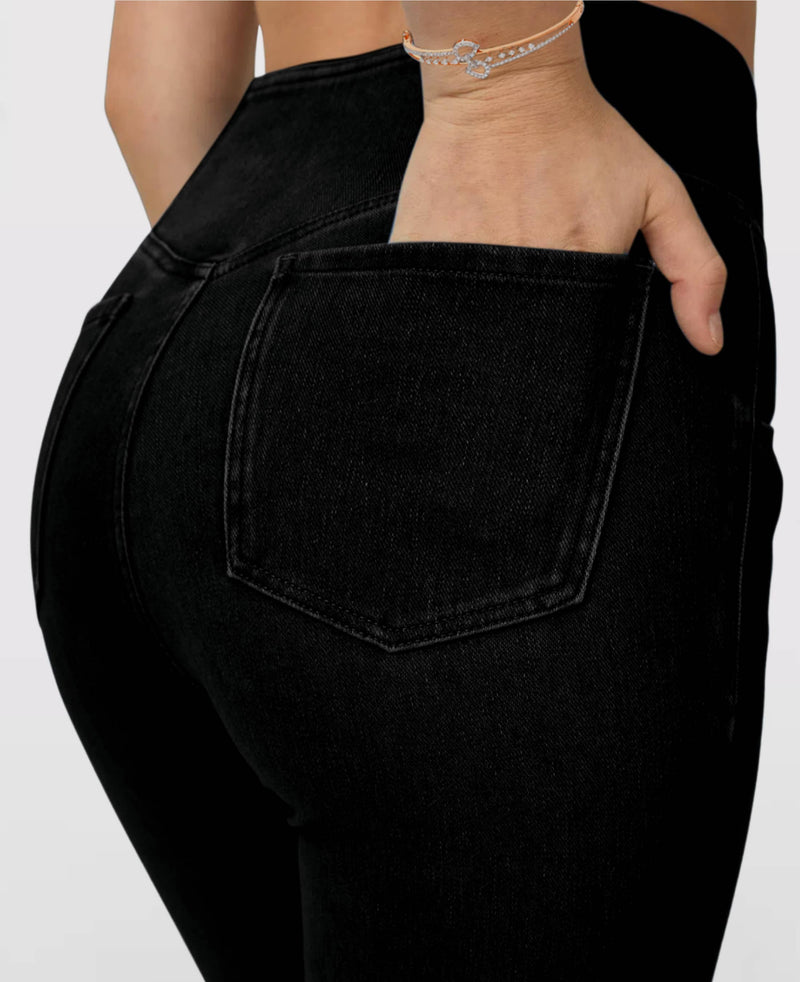 Leve mais uma Calça Jeans de Cintura Alta Cruzada - Por apenas