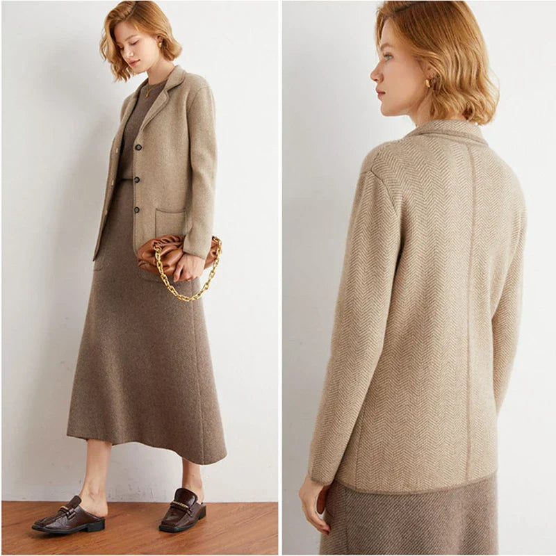Casaco Feminino Elegante com Bolsos –  Essenza
