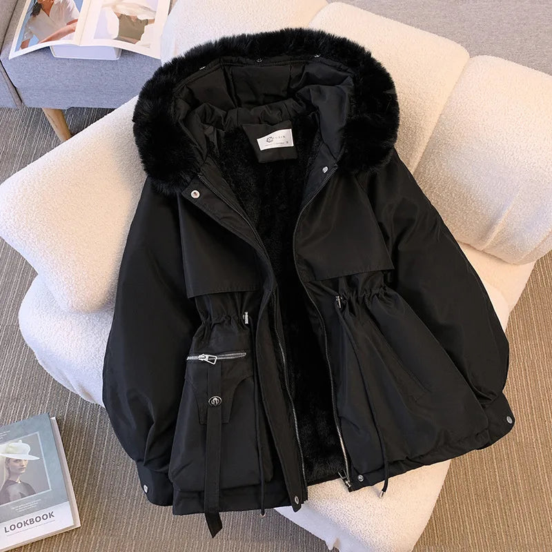 Jaqueta Feminina de Inverno com Capuz de Pelo Elegante - Essenza