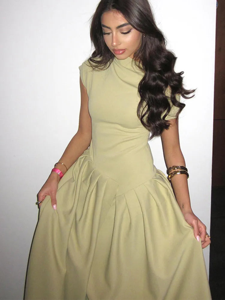 Vestido Longo Elegante com Cintura Plissada - Essenza