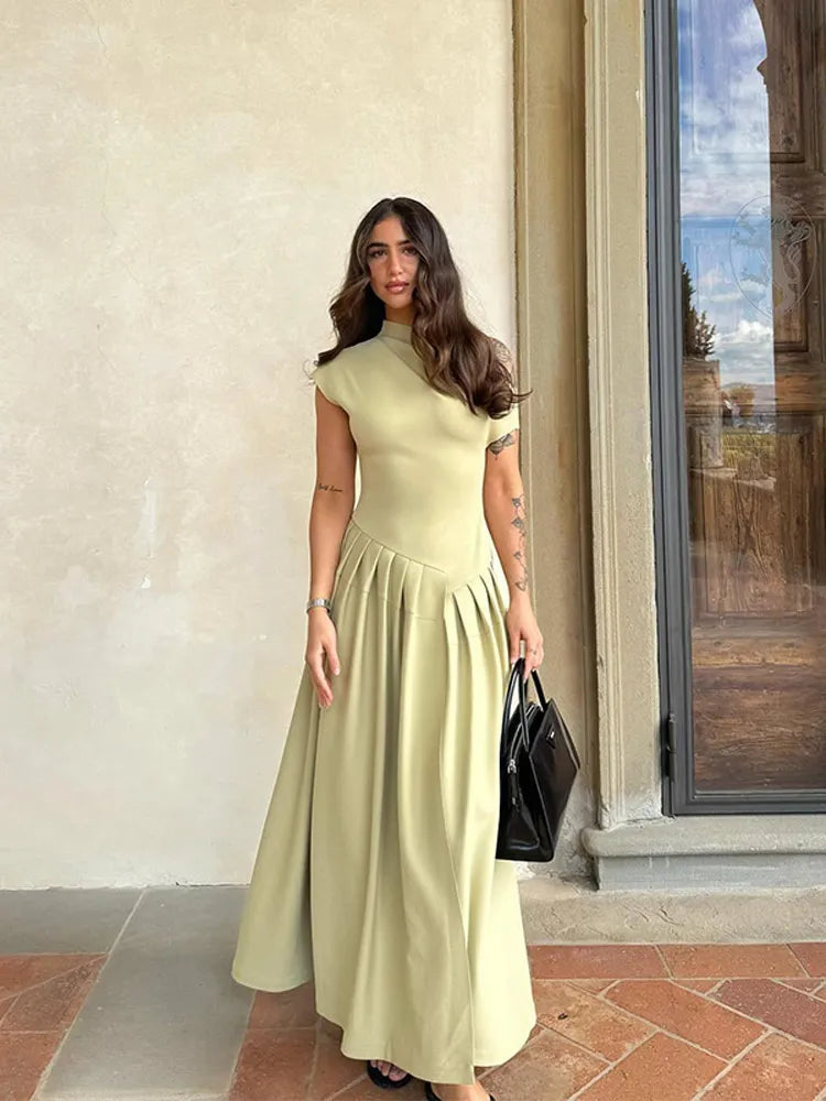 Vestido Longo Elegante com Cintura Plissada - Essenza