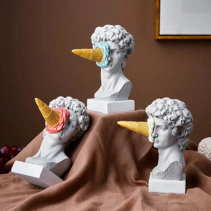 Escultura David de Sorvete Pós-Moderno em Resina para Decoração Offertaza