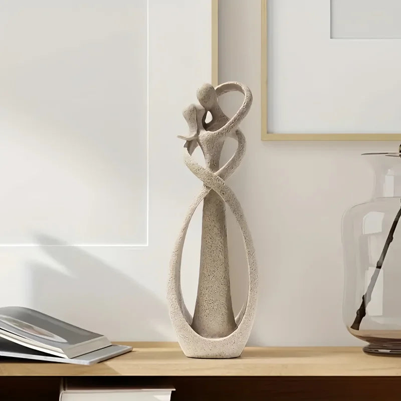 Escultura Abstrata de Casal Beijando em Resina para Decoração Offertaza