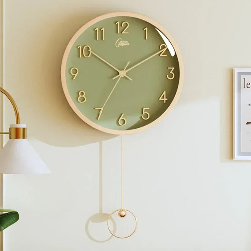 Relógio de Parede em Madeira Circular com Pêndulo para Sala Offertaza